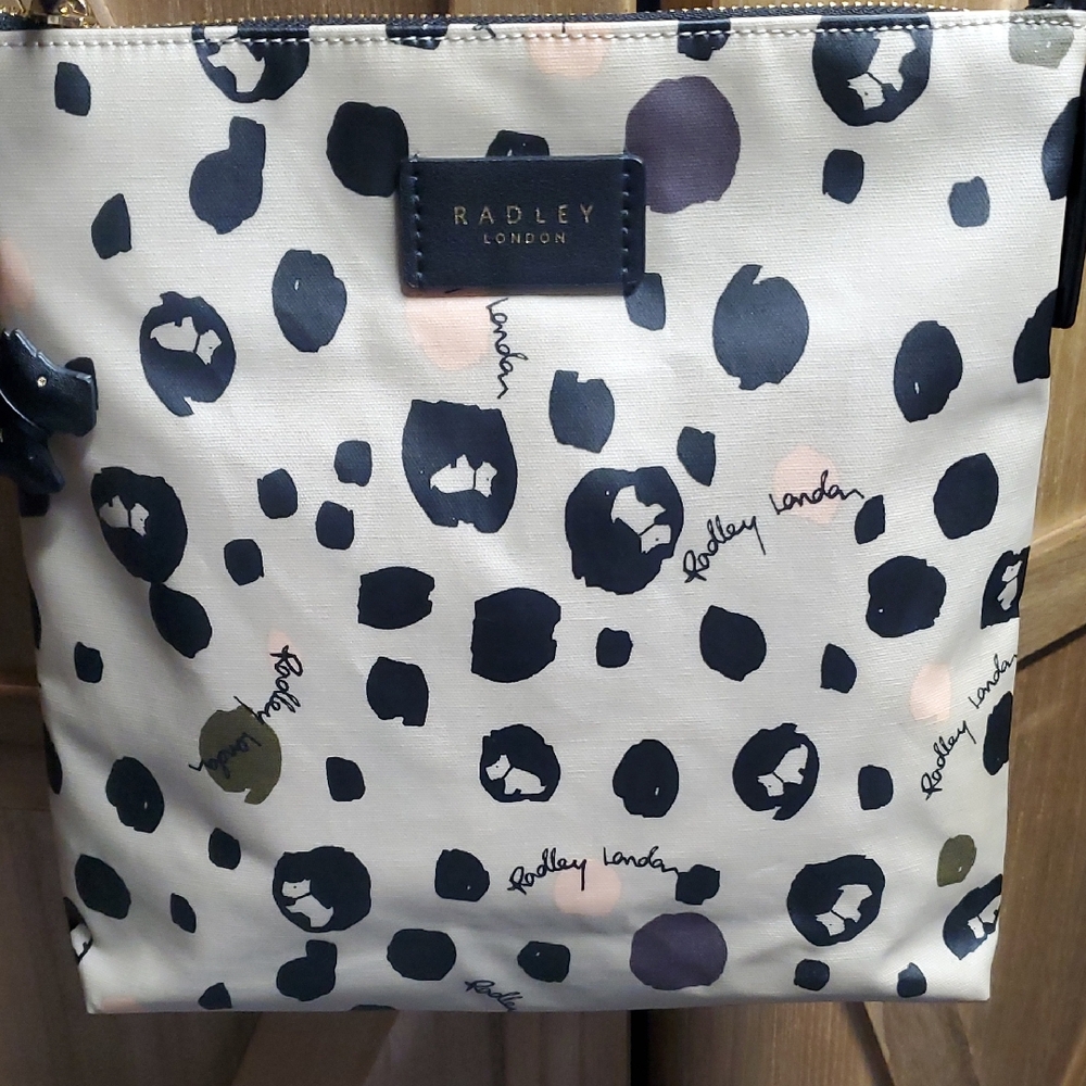 Radley London Black and Cream Patterned Crossbody Bag